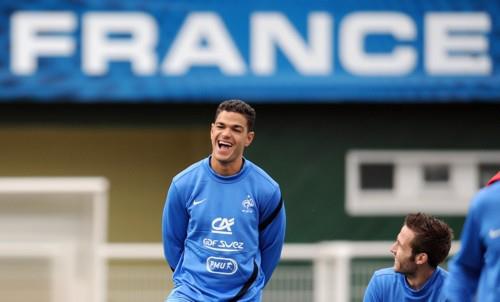 Hatem Ben Arfa and Yohan Cabaye in training with the French squad