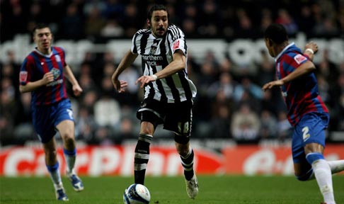 Jonas Gutierriez in action against Crystal Palace