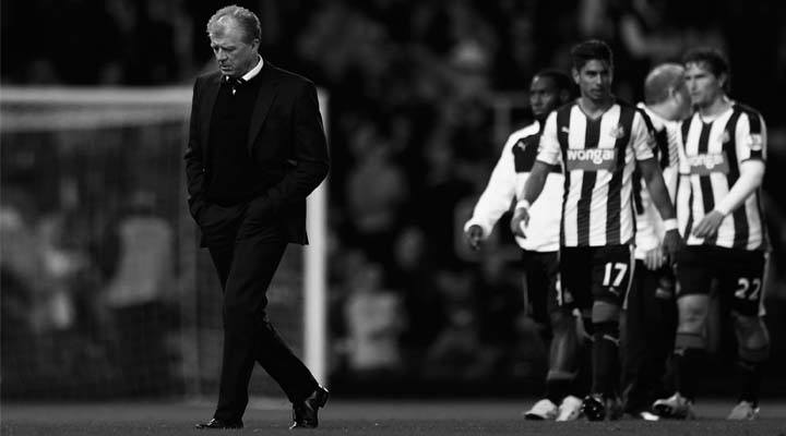 Steve McClaren looks dejected as Newcastle United are beaten by West Ham