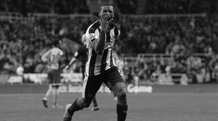 Gini Wijnaldum celebrates scoring his fourth goal against Norwich City